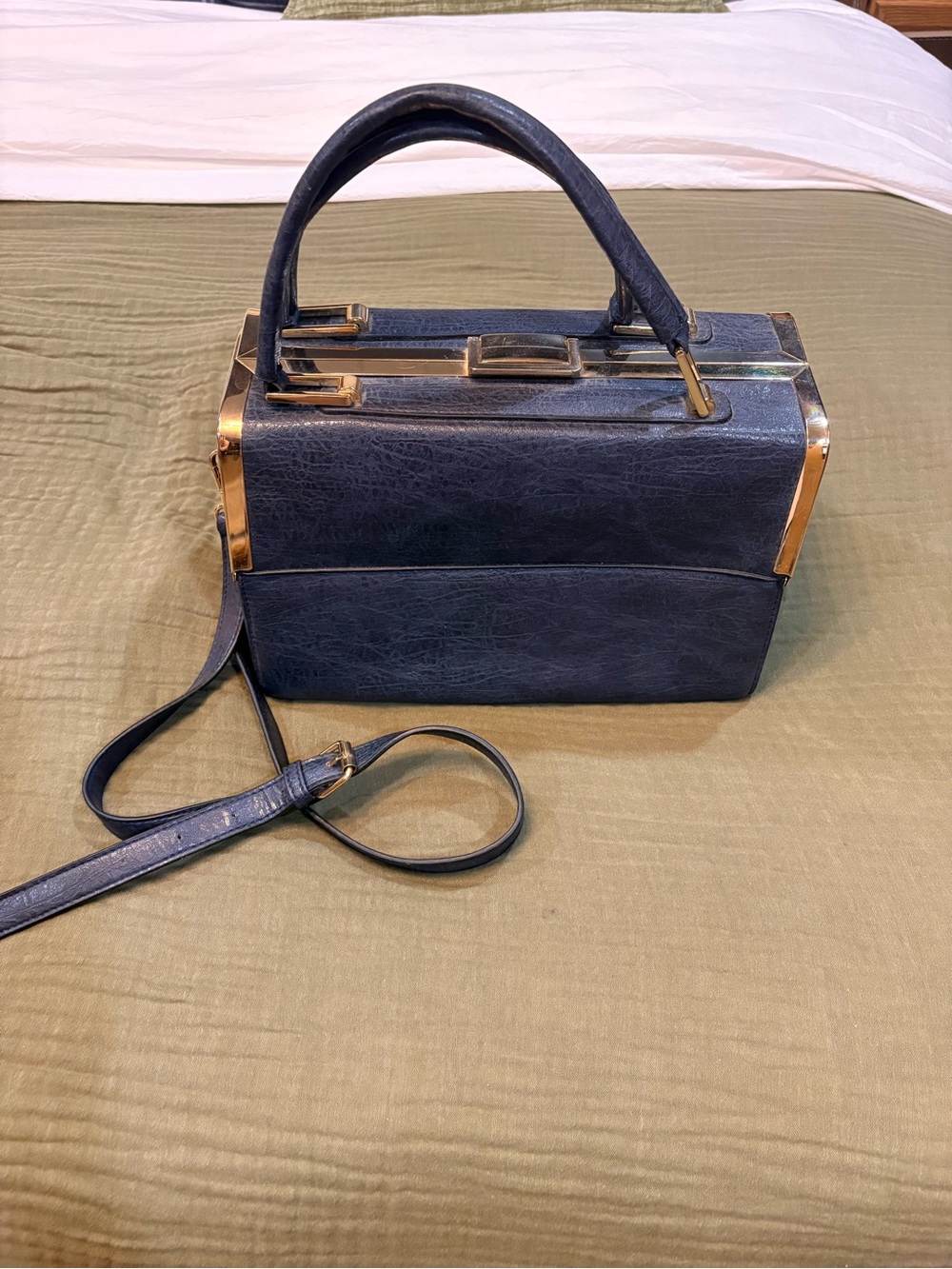 SALE 🌟 VINTAGE | Structured Navy Top-Handle Satchel with Gold Hardware - Picture 2 of 3